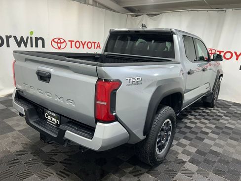Used 2024 Toyota Tacoma TRD Off-Road image 8