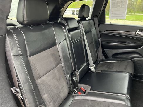 Used 2022 Jeep Grand Cherokee Laredo X image 17