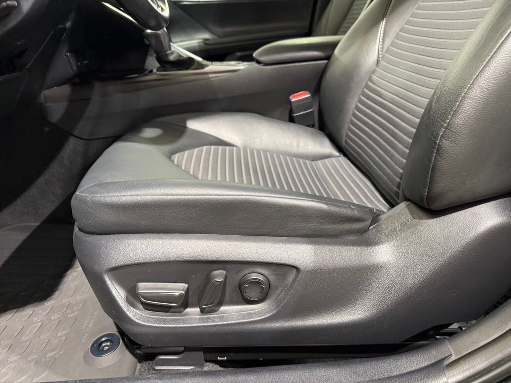 Certified 2024 Toyota Camry SE FWD image 13