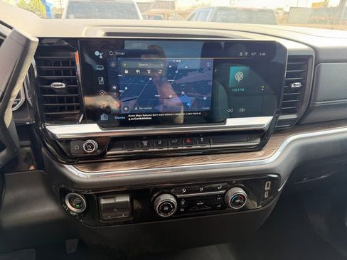 Used 2024 Chevrolet Silverado 3500 LT image 14