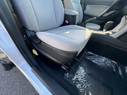 Used 2018 Subaru Forester 2.5i Premium AWD/4WD image 24