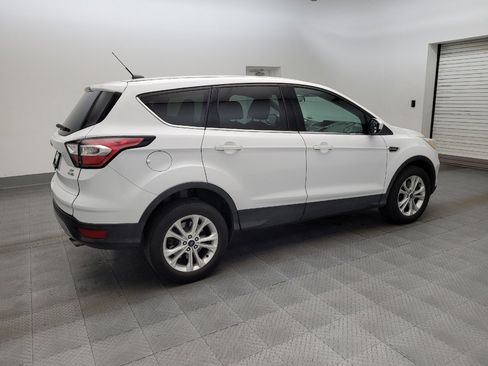 Used 2017 Ford Escape SE image 10