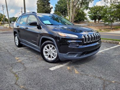Used 2015 Jeep Cherokee Sport w/ Sport Appearance Group