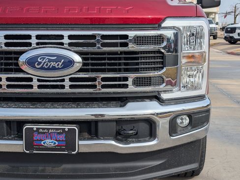 New 2026 Ford F250 XLT w/ FX4 Off-Road Package image 6