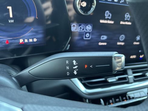 New 2026 Chevrolet Equinox EV LT image 19