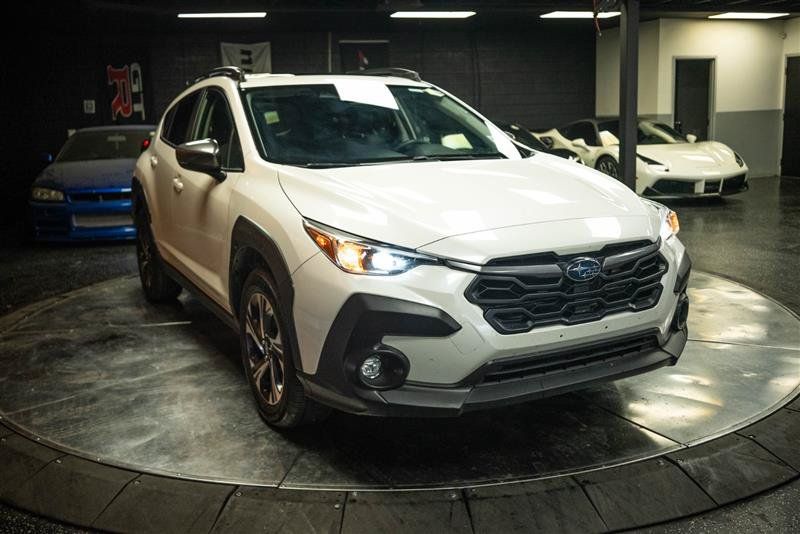 Used 2025 Subaru Crosstrek 2.5i Premium AWD/4WD image 5