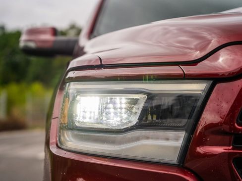 Used 2023 RAM 1500 Laramie AWD/4WD image 11