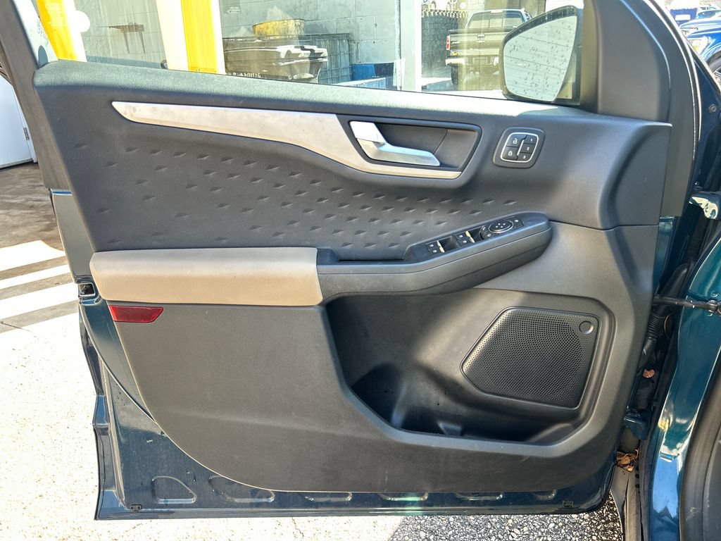 Used 2020 Ford Escape SEL FWD image 7
