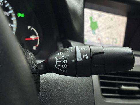 Used 2011 Honda Accord EX-L image 31