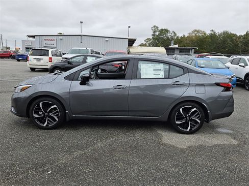 New 2025 Nissan Versa SR image 2