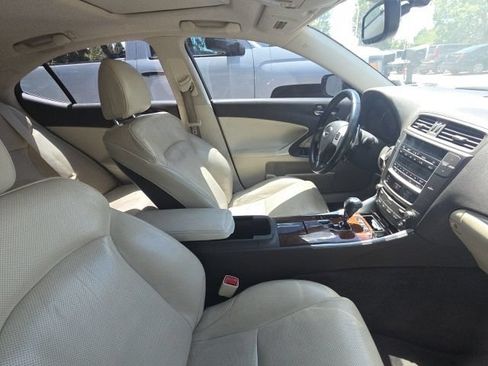 Used 2013 Lexus IS 250 AWD w/ Premium Pkg image 11