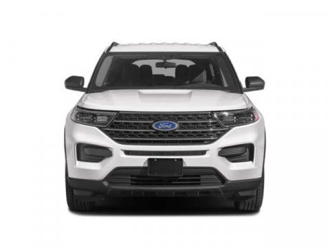 Used 2023 Ford Explorer XLT w/ Equipment Group 202A AWD/4WD image 4