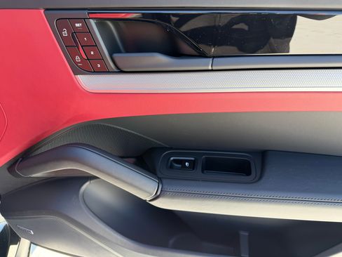 New 2026 Porsche Cayenne AWD/4WD image 17