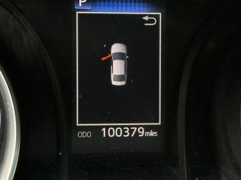 Used 2018 Toyota Camry L image 25