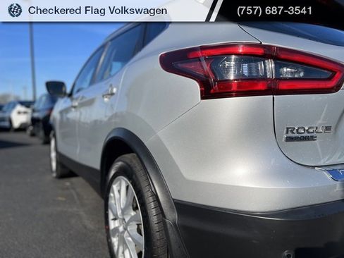 Used 2021 Nissan Rogue Sport SV image 8