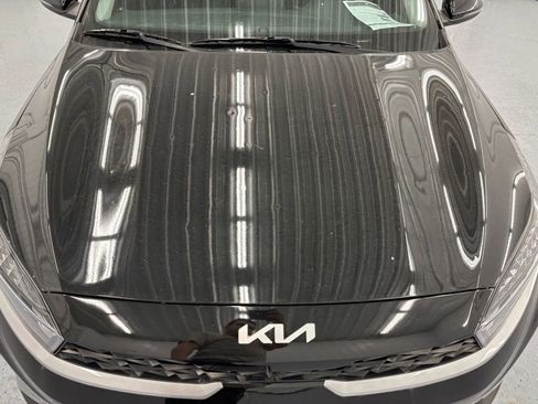 Used 2024 Kia Forte LXS w/ LXS Technology Package image 16