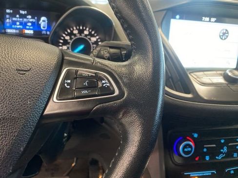 Used 2019 Ford Escape SEL AWD/4WD image 15
