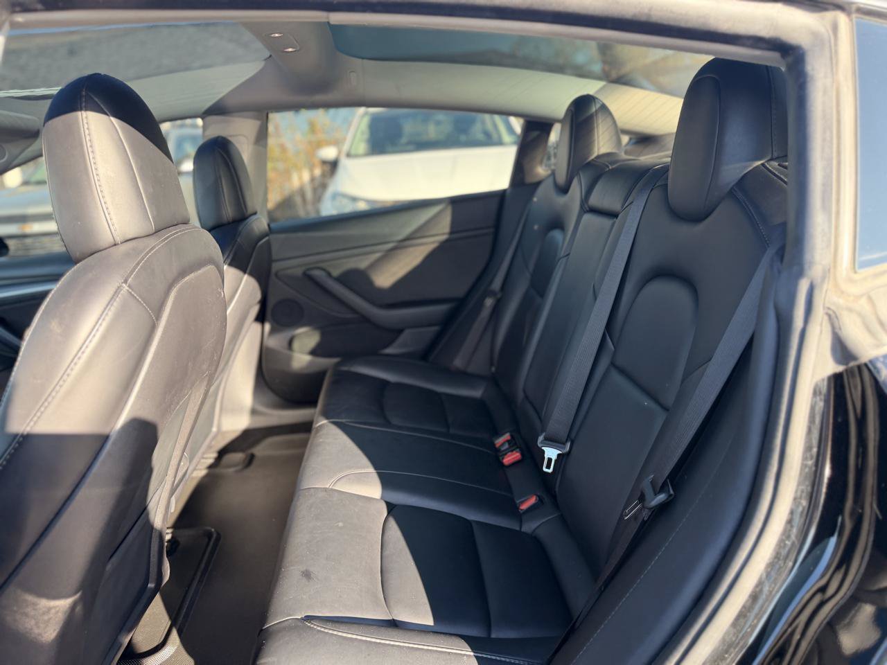 Used 2022 Tesla Model 3 Long Range AWD/4WD image 29