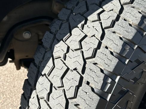 Used 2024 Chevrolet Silverado 2500 LTZ w/ LTZ Plus Package image 28