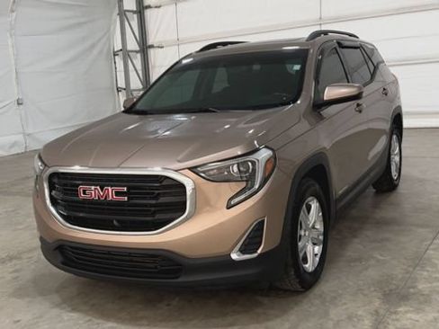 Used 2018 GMC Terrain SLE w/ Driver Convenience Package FWD image 8