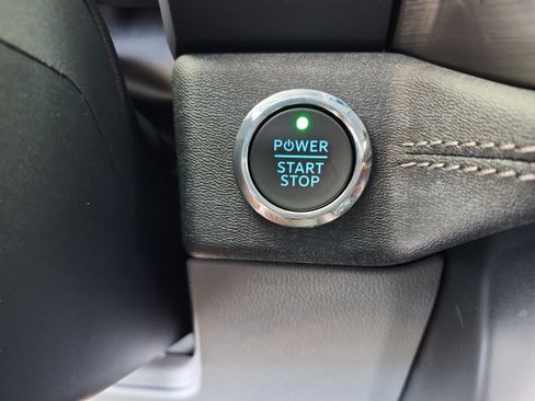 Used 2025 Ford F150 Lightning Flash AWD/4WD image 25