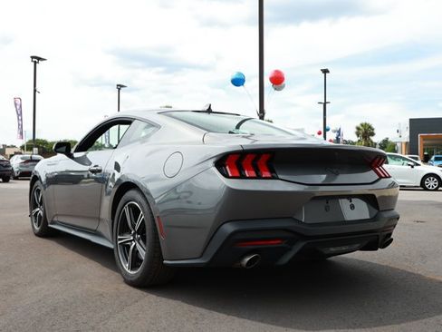 Used 2024 Ford Mustang Coupe RWD image 8