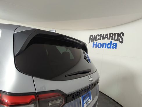 Used 2023 Honda Pilot EX-L image 31