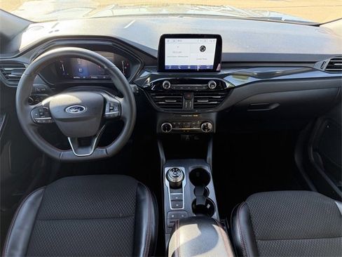 Used 2025 Ford Escape ST-Line image 9