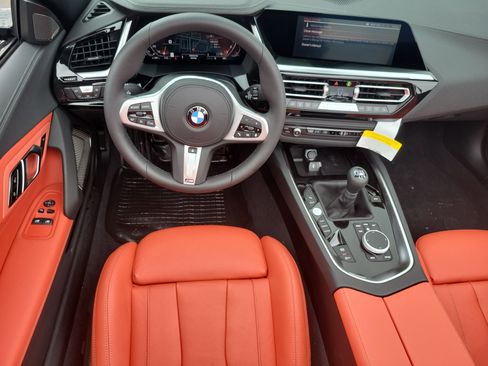 New 2026 BMW Z4 M40i w/ Premium Package RWD image 25