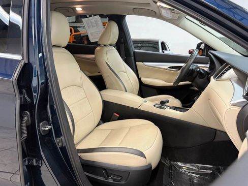 Used 2019 INFINITI QX50 Essential w/ Proassist Package image 26