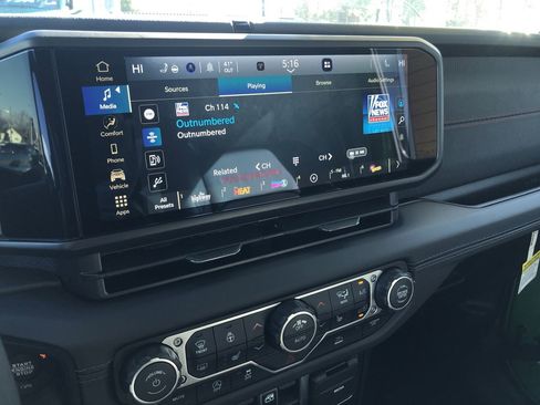 New 2026 Jeep Wrangler Unlimited Rubicon image 19