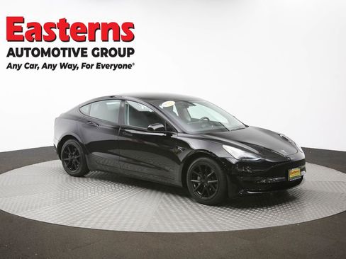Used 2023 Tesla Model 3 Standard Range image 42