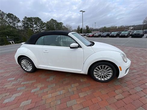 Used 2019 Volkswagen Beetle 2.0T SE image 22