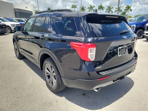 Used 2023 Ford Explorer XLT w/ Equipment Group 202A AWD/4WD image 7