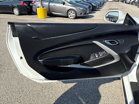 Used 2019 Chevrolet Camaro LT image 12