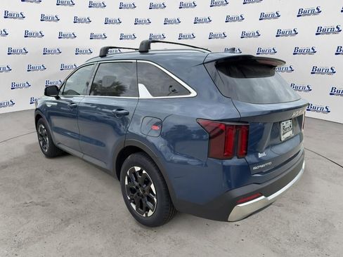 New 2025 Kia Sorento S w/ Panoramic Sunroof Package FWD image 5
