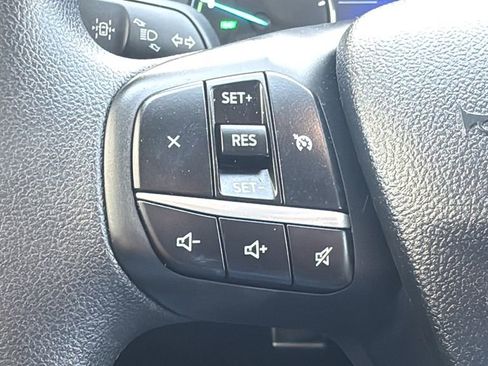 Certified 2022 Ford Escape SE image 12