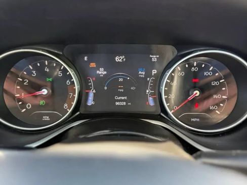 Used 2019 Jeep Compass Limited AWD/4WD image 14