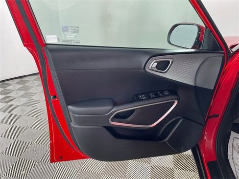Certified 2023 Kia Soul S image 17