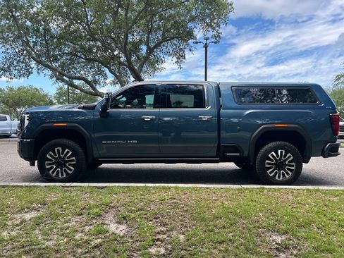 Used 2025 GMC Sierra 2500 Denali Ultimate w/ Max Trailering Package AWD/4WD image 1