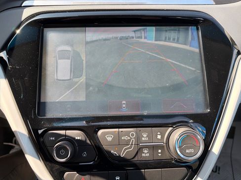 Used 2018 Chevrolet Bolt Premier w/ Driver Confidence II Package image 13