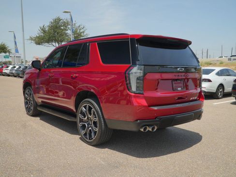 Used 2026 Chevrolet Tahoe RST w/ Advanced Technology Package AWD/4WD image 14