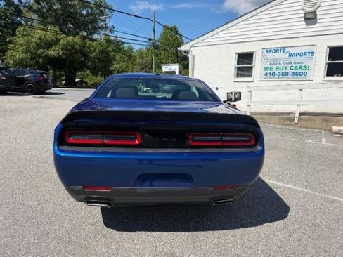 Used 2022 Dodge Challenger SXT w/ Blacktop Package RWD image 4
