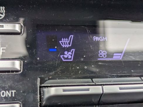 Used 2023 Hyundai Sonata Limited image 23