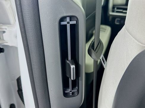 New 2026 Hyundai Santa Fe SE image 17