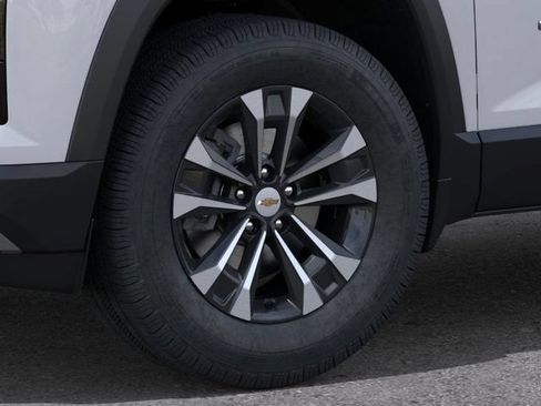 New 2026 Chevrolet Equinox LT w/ Safety and Technology Package AWD/4WD image 9