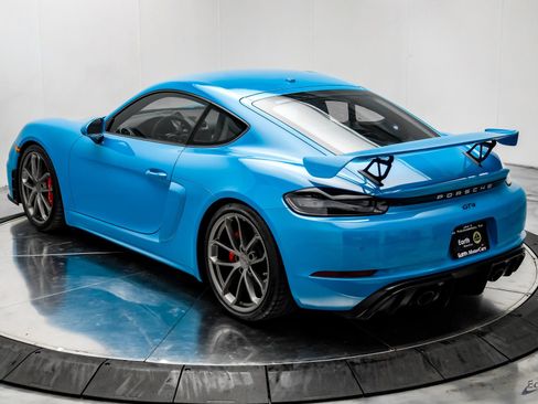 Used 2020 Porsche 718 Cayman GT4 RWD image 12