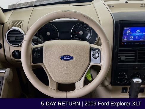 Used 2009 Ford Explorer XLT AWD/4WD image 13