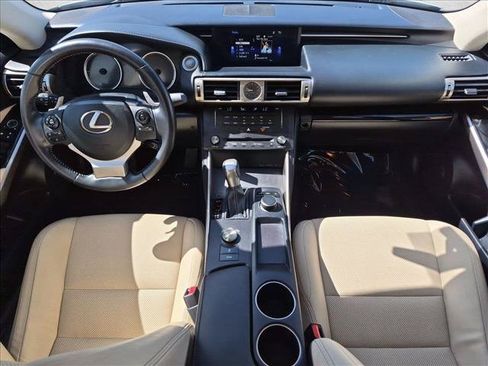 Used 2016 Lexus IS 200t RWD image 18
