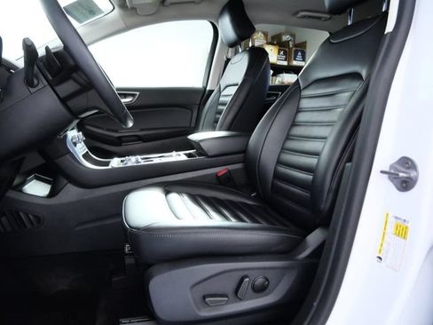 Certified 2024 Ford Edge SEL w/ Convenience Package AWD/4WD image 16
